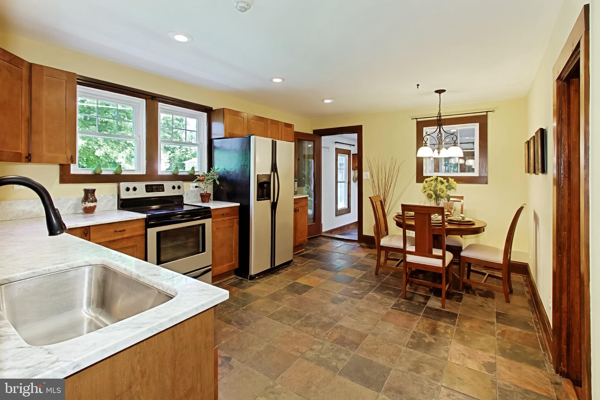 9148 Walnut Street Upperville, VA 20184 - Photo 10 of 40