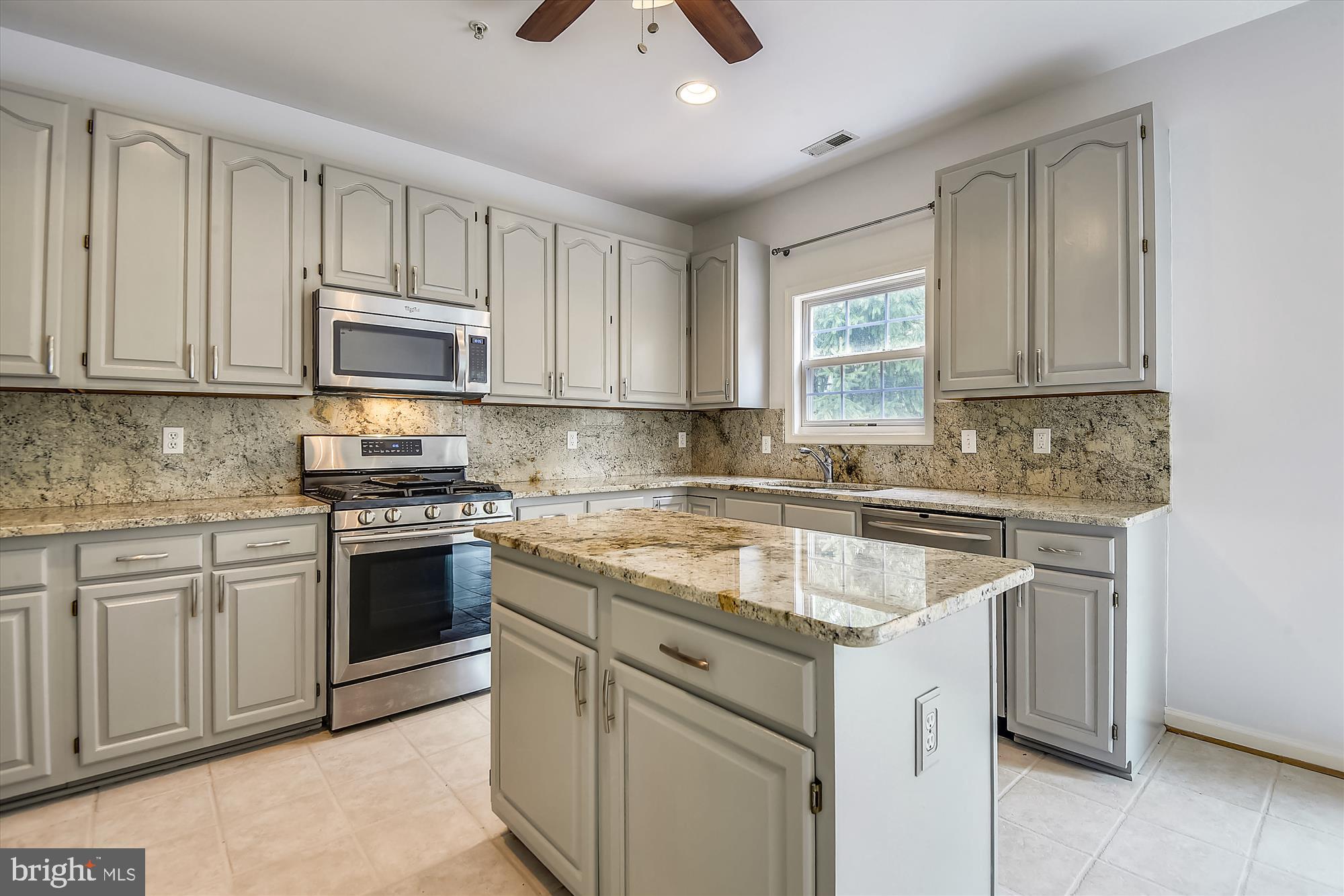 7900 Bent Bough Road Severn, MD 21144 - Photo 22 of 58 Kitchen