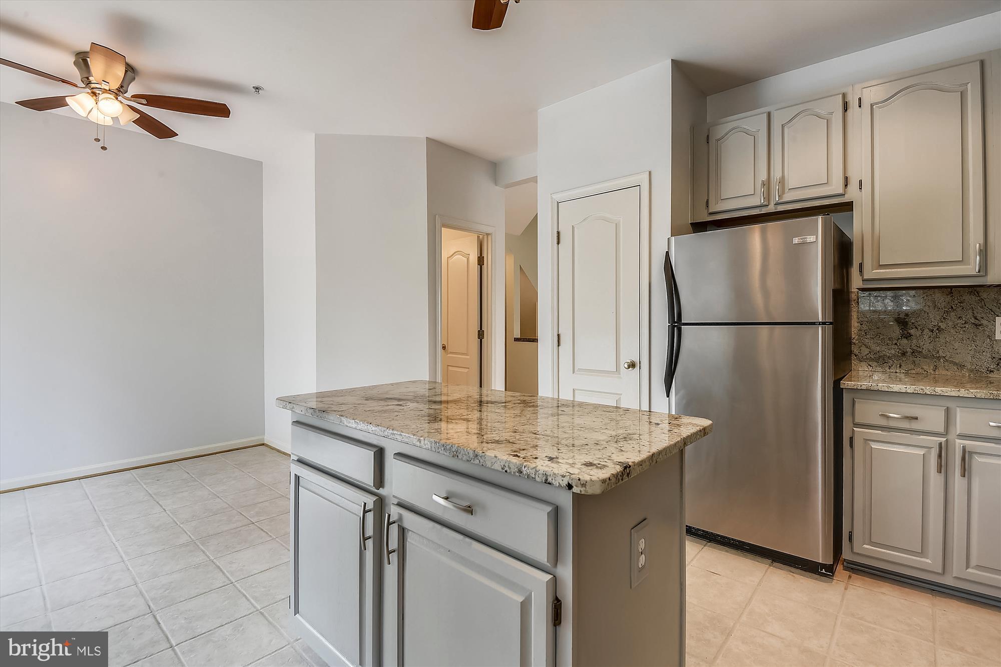 7900 Bent Bough Road Severn, MD 21144 - Photo 23 of 58 Kitchen