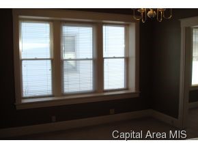 2044 North 7th Street Springfield, IL 62702 - Photo 4 of 12