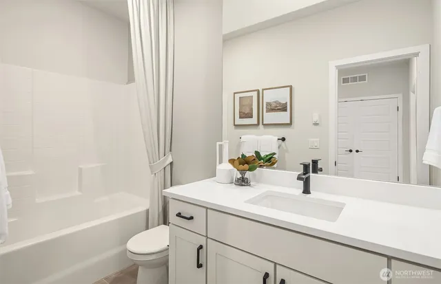 $745,178 | 31820 Myrtle Street, Carnation, WA 98014