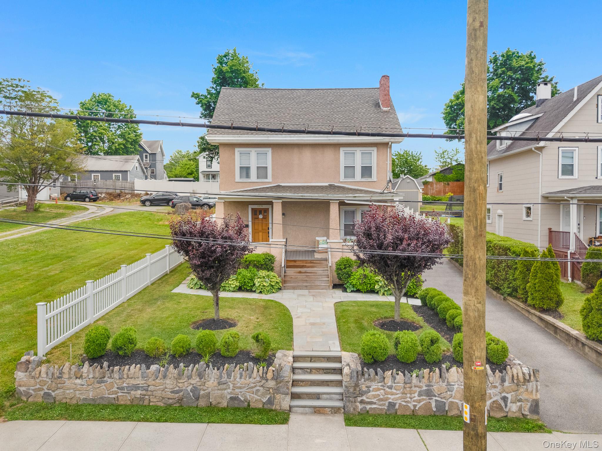 609 Washington Street Peekskill, NY 10566 - Photo 2 of 37