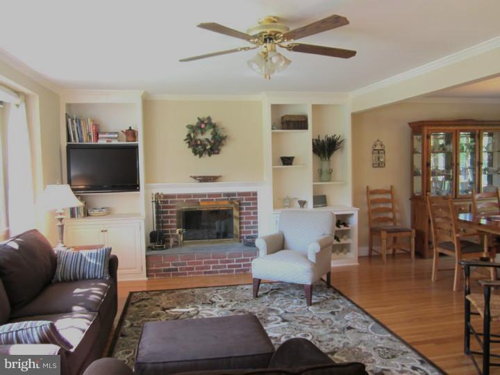 1 Mercer Hill Road Ambler, PA 19002 - Photo 6 of 24 Living Room