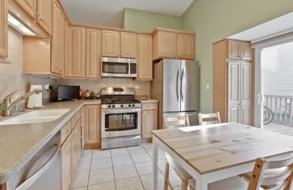 118 Bedford Road Mundelein, IL 60060 - Photo 6 of 14