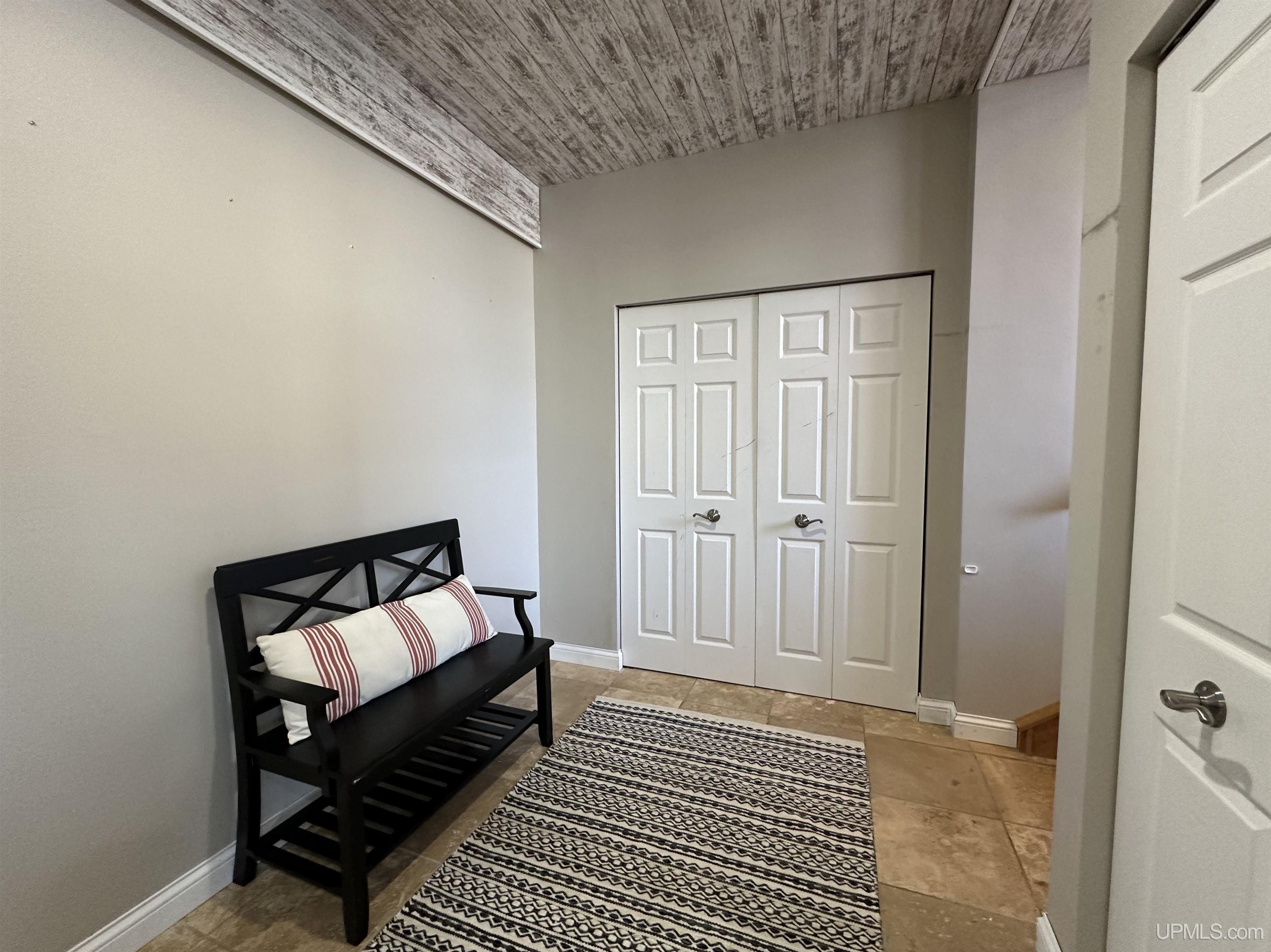 7582 Tipperary Road Gladstone, MI 49837 - Photo 27 of 35 Gallery Image 27