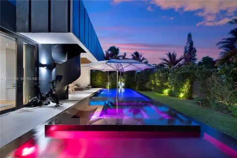 $4,999,000 | 8055 Noremac Avenue, Miami Beach, FL 33141