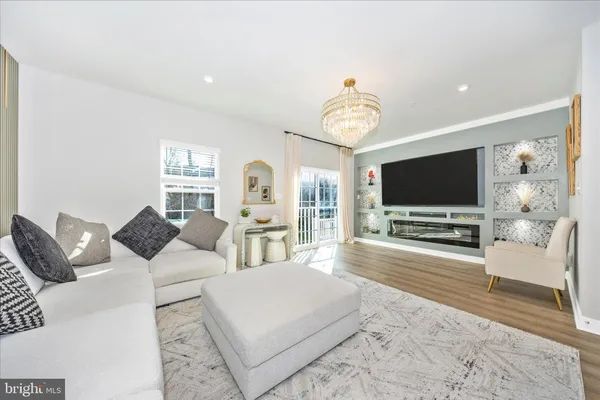 $560,000 | 342 Marquis Street, Frederick, MD 21702