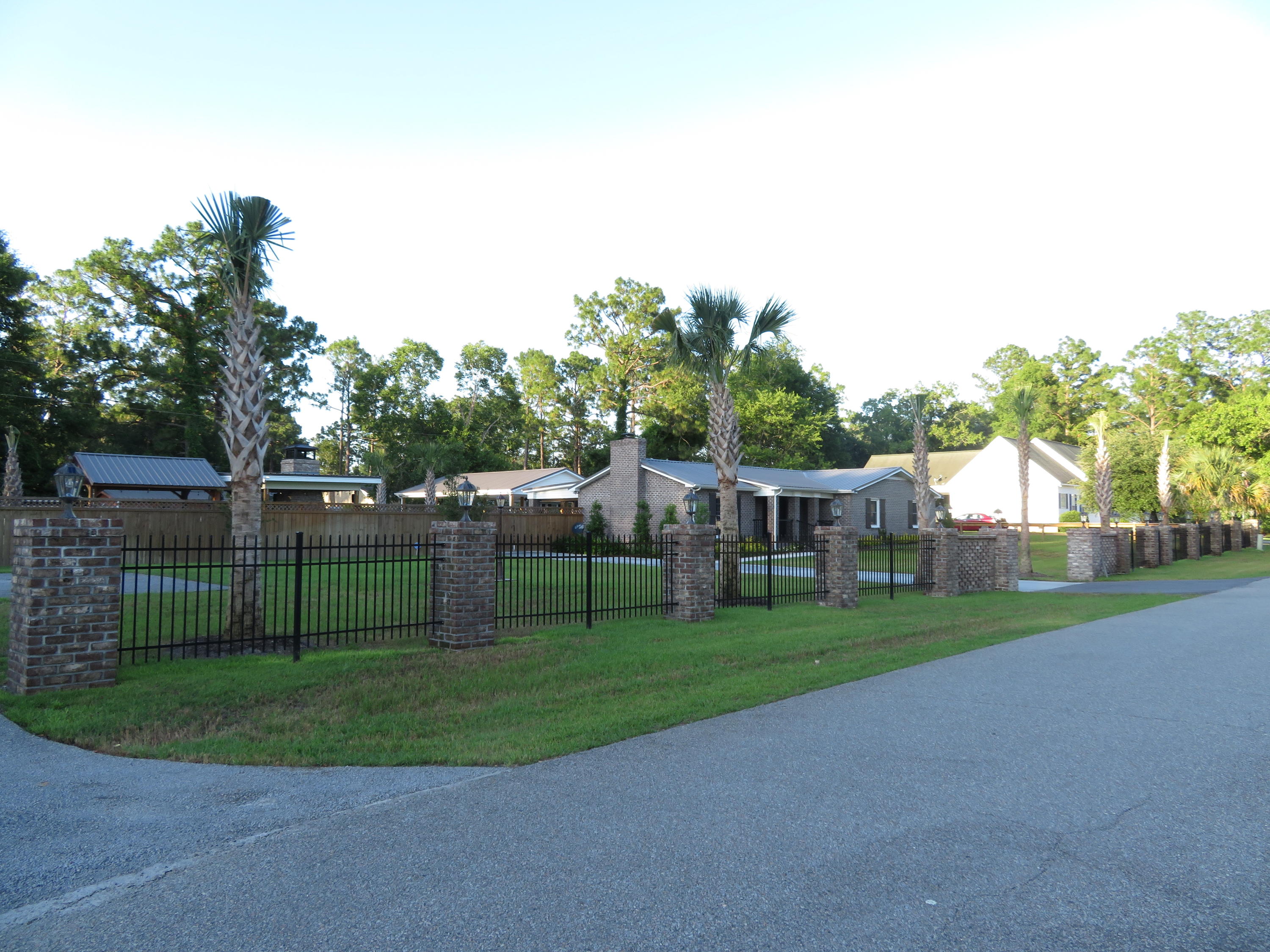 132 Chamblee Road Walterboro, SC 29488 - Photo 5 of 42 IMG_0191