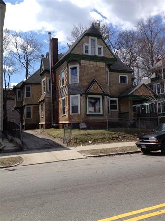 35 May Street Worcester, MA 01610 - Photo 1 of 5