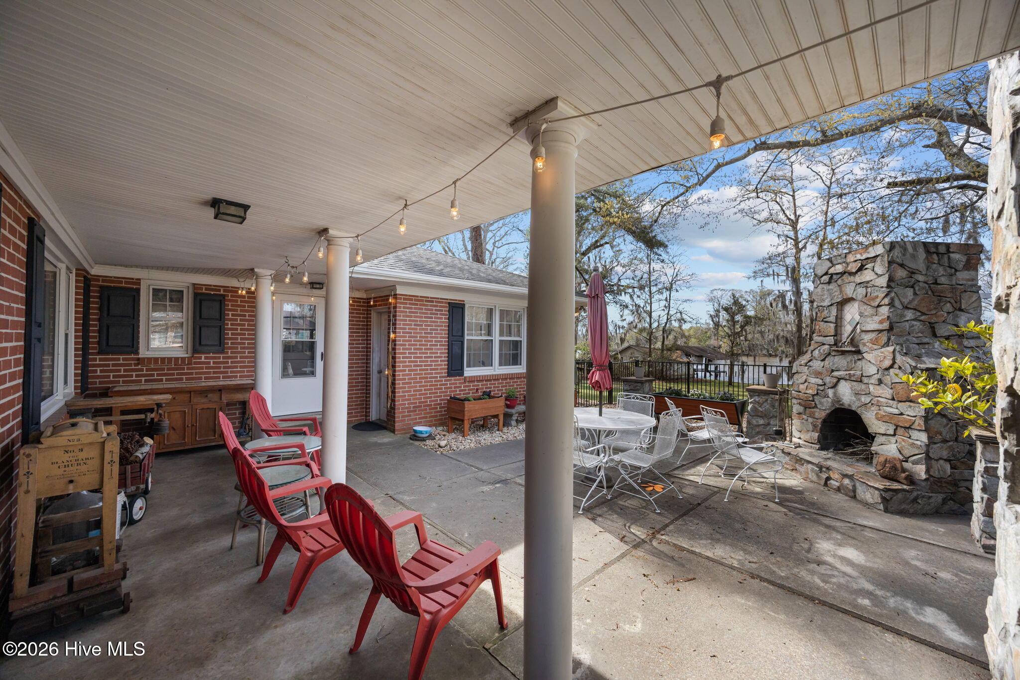 147 Honey Pod Farm Road Washington, NC 27889 - Photo 2 of 53 4-web-or-mls-BLS_0001