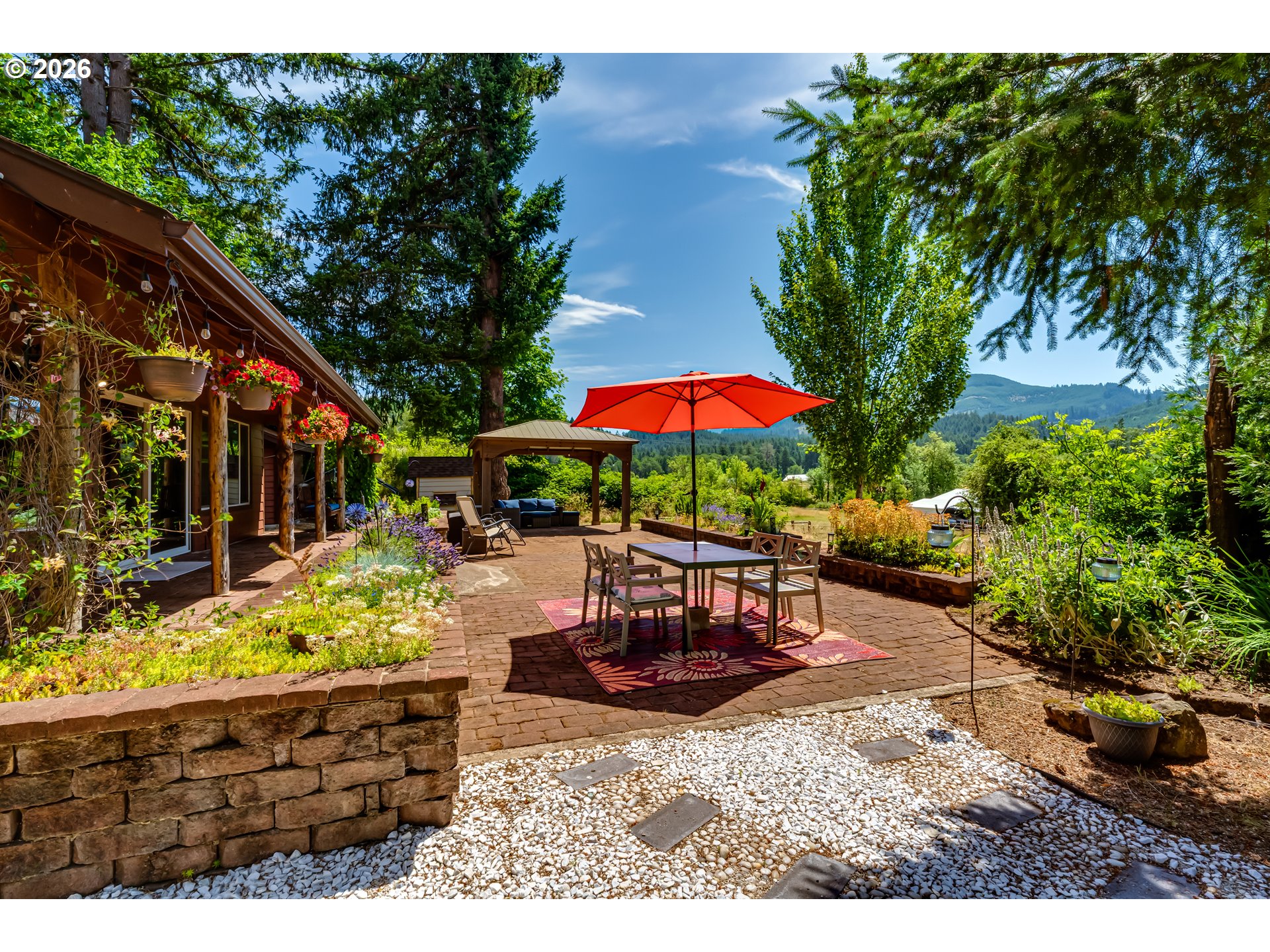 38481 Cartwright Creek Road Marcola, OR 97454 - Photo 3 of 46 Patio