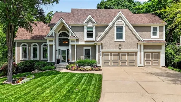 $575,000 | 5304 Summit Court, Shawnee, KS 66216