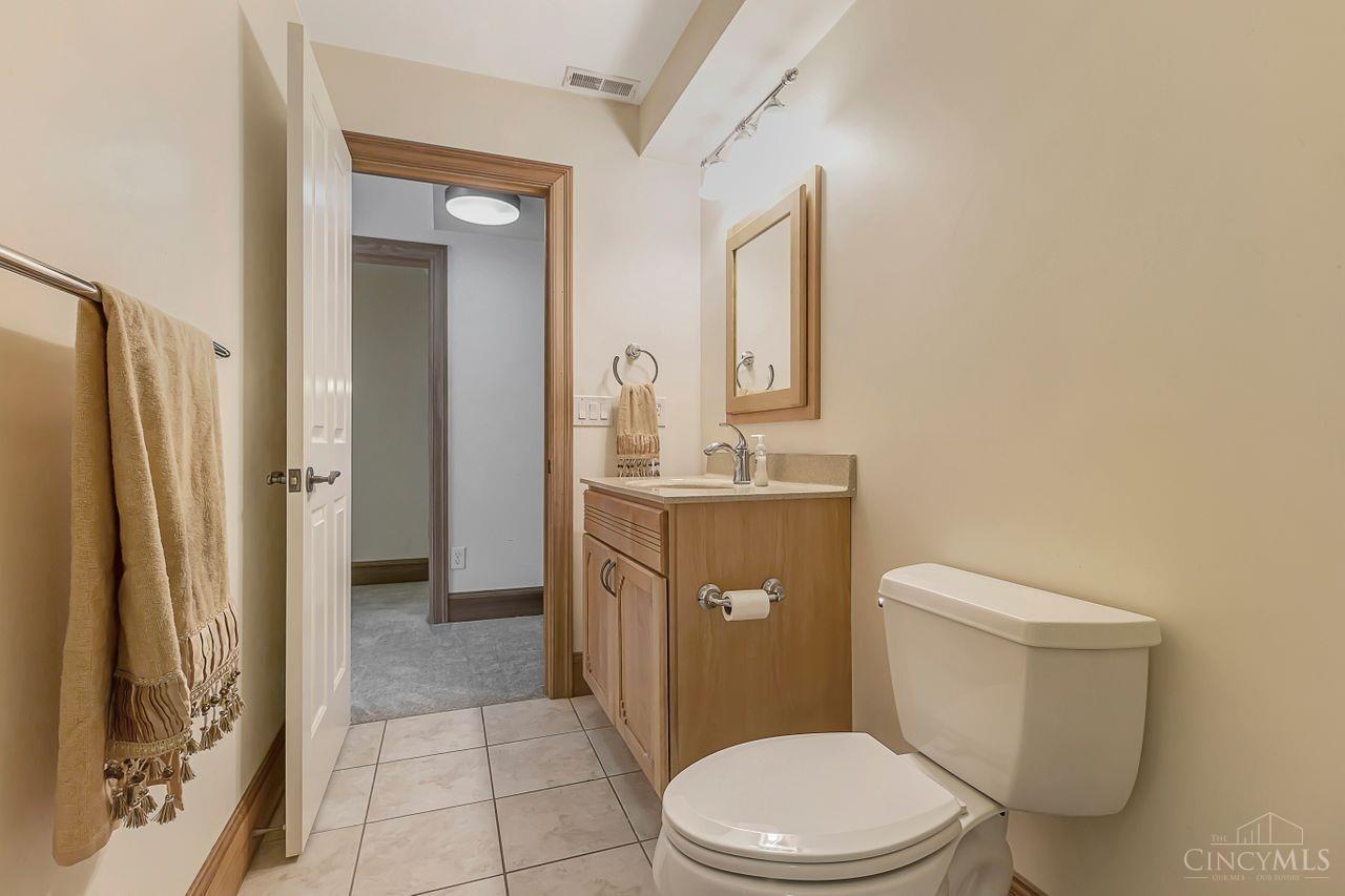 777 Old Locust Hl Road Cincinnati, OH 45245 - Photo 41 of 50