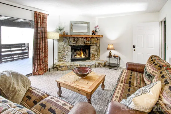 $257,000 | 157 Toxaway Views Dr Lake, Unit 801, Lake Toxaway, NC 28747
