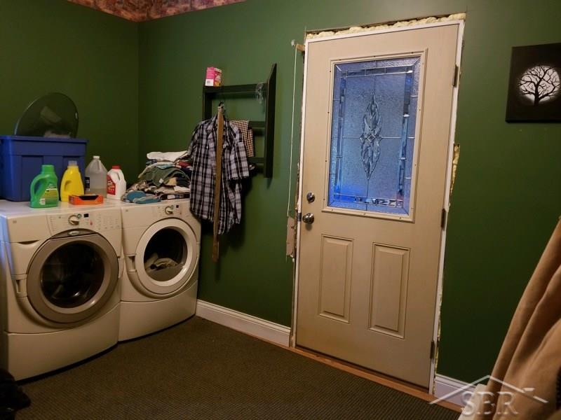 7370 Hackett Road Freeland, MI 48623 - Photo 8 of 9 31354262-7.JPG