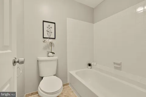 $399,000 | 4551 Interlachen Court, Unit H, Alexandria, VA 22312