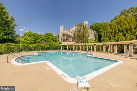 $399,000 | 4551 Interlachen Court, Unit H, Alexandria, VA 22312