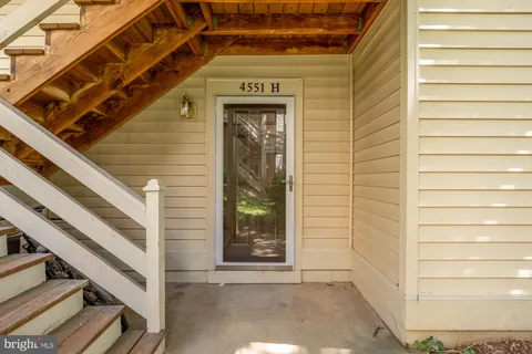 $399,000 | 4551 Interlachen Court, Unit H, Alexandria, VA 22312