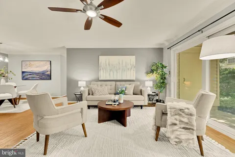 $399,000 | 4551 Interlachen Court, Unit H, Alexandria, VA 22312