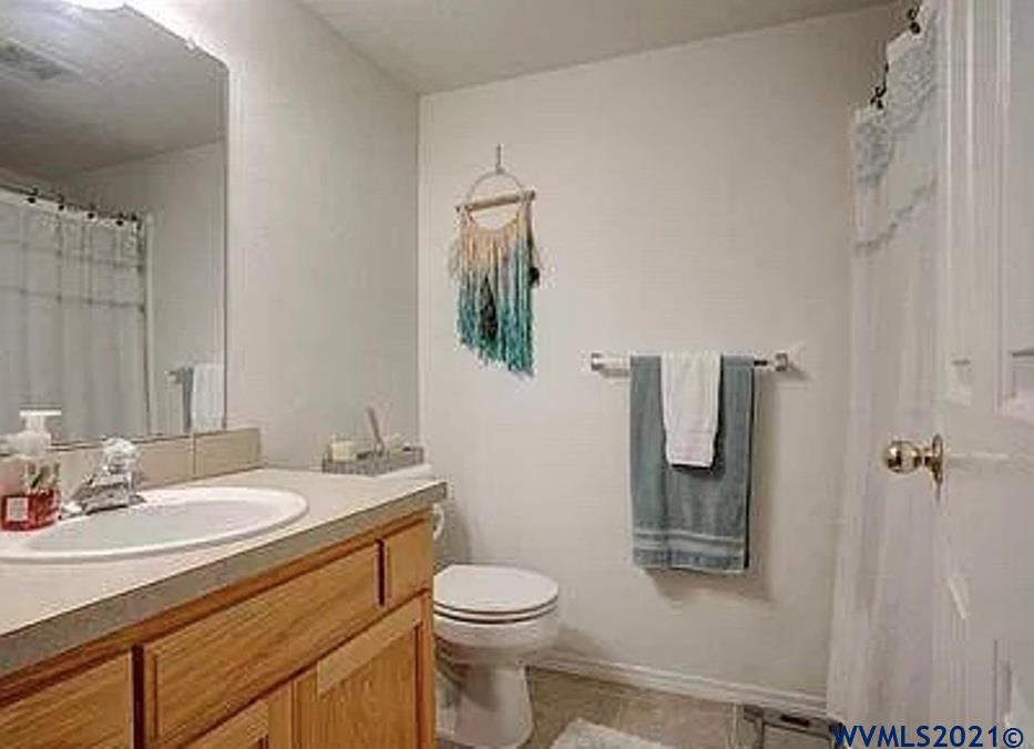 1235 Stonefield Court Stayton, OR 97383 - Photo 4 of 18 Gallery Image 4