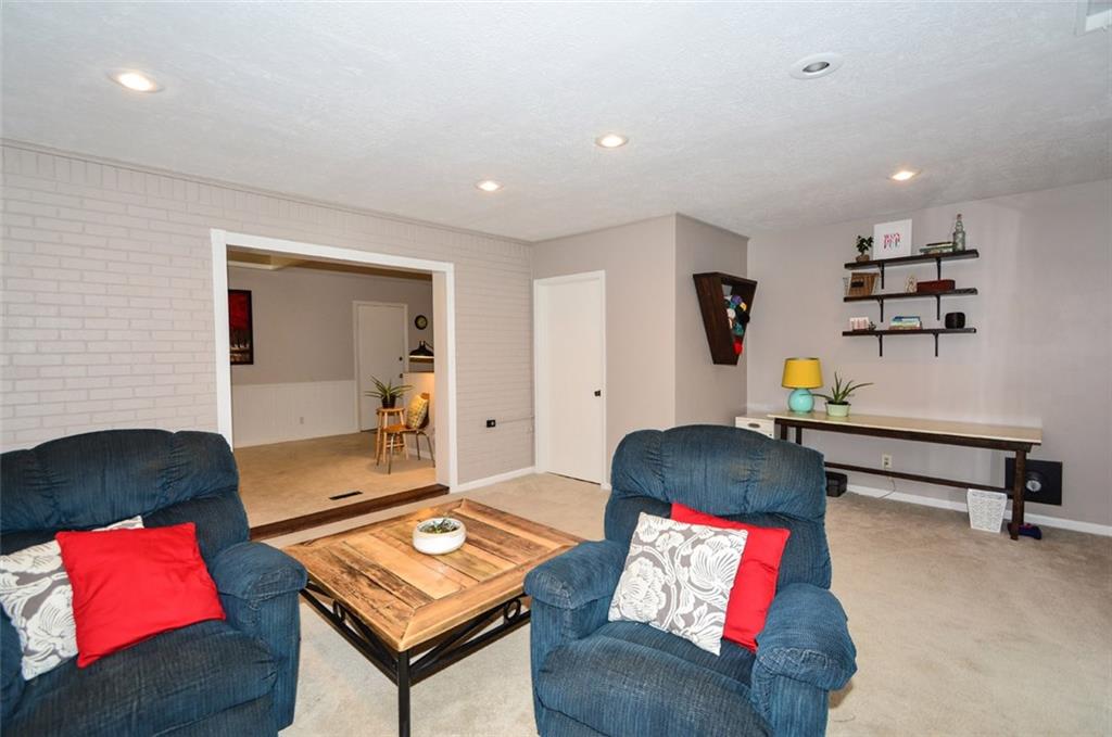 11925 Hoster Road Carmel, IN 46033 - Photo 21 of 36 Gallery Image 21