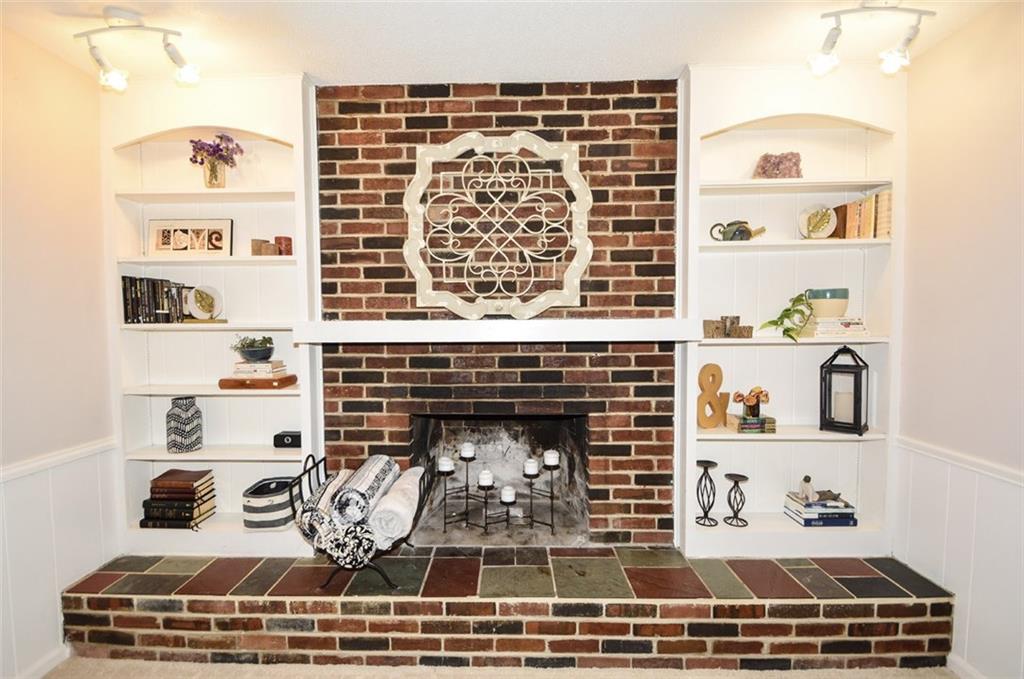 11925 Hoster Road Carmel, IN 46033 - Photo 10 of 36 Gallery Image 10