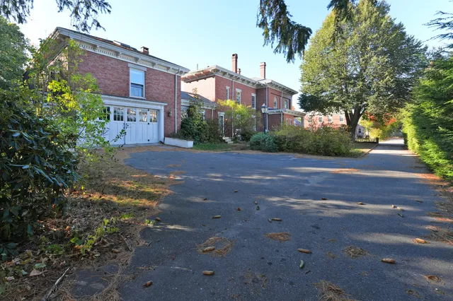 $1,368,000 | 11 Lincoln Street, Brunswick, ME 04011