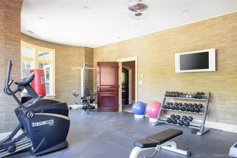 $18,000,000 | 1350 West Cove Road, Cutchogue, NY 11935