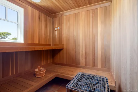 $18,000,000 | 1350 West Cove Road, Cutchogue, NY 11935