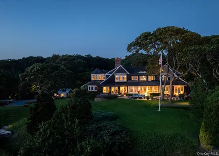 $18,000,000 | 1350 West Cove Road, Cutchogue, NY 11935
