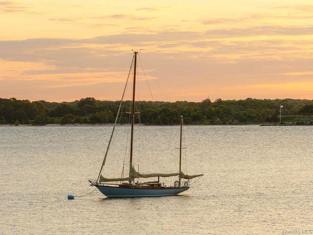 $18,000,000 | 1350 West Cove Road, Cutchogue, NY 11935