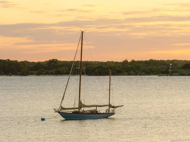 $18,000,000 | 1350 West Cove Road, Cutchogue, NY 11935