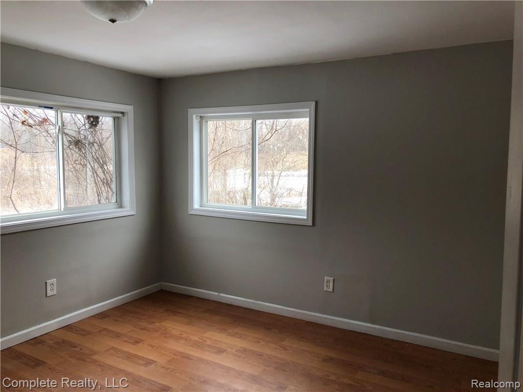 1065 South Oak Road Davison, MI 48423 - Photo 14 of 25 2018-01-21 12.31