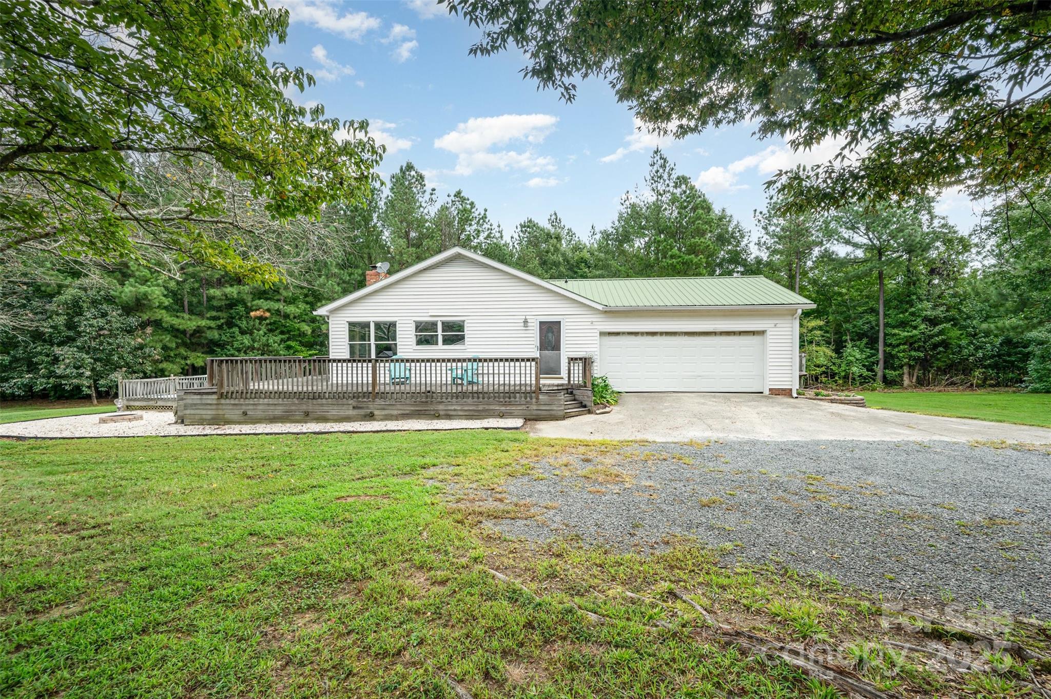 2370 Mt Pleasant Road South Mount Pleasant, NC 28025 - Photo 4 of 32