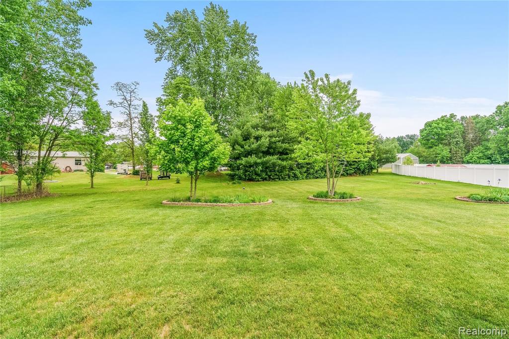 109 Rabbit Run Road Carleton, MI 48117 - Photo 39 of 42