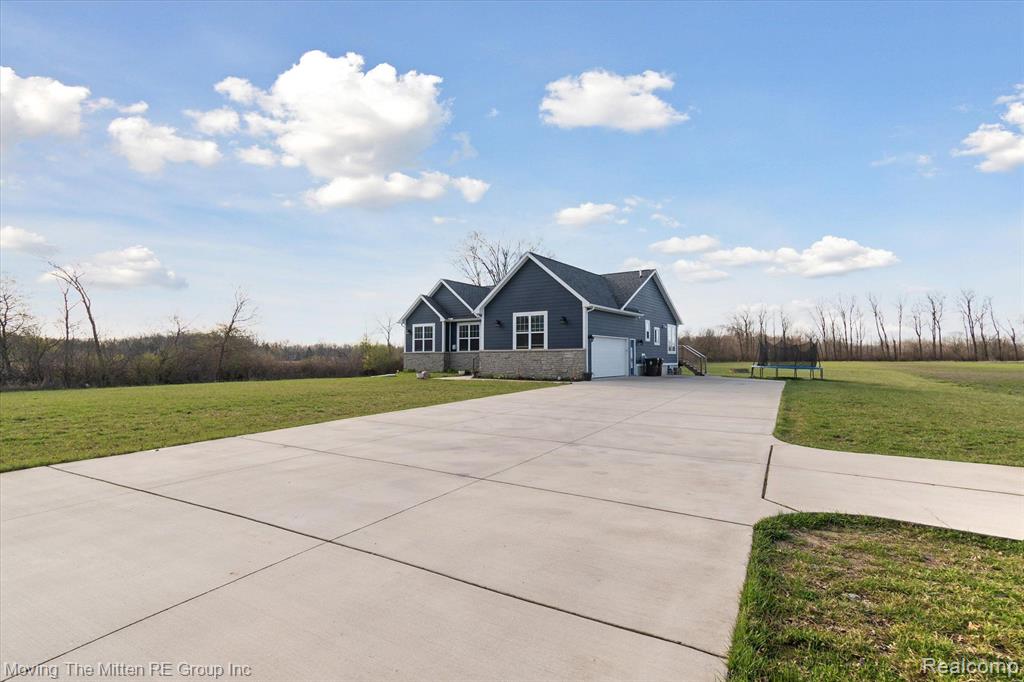 48035 Willis Road Belleville, MI 48111 - Photo 43 of 54