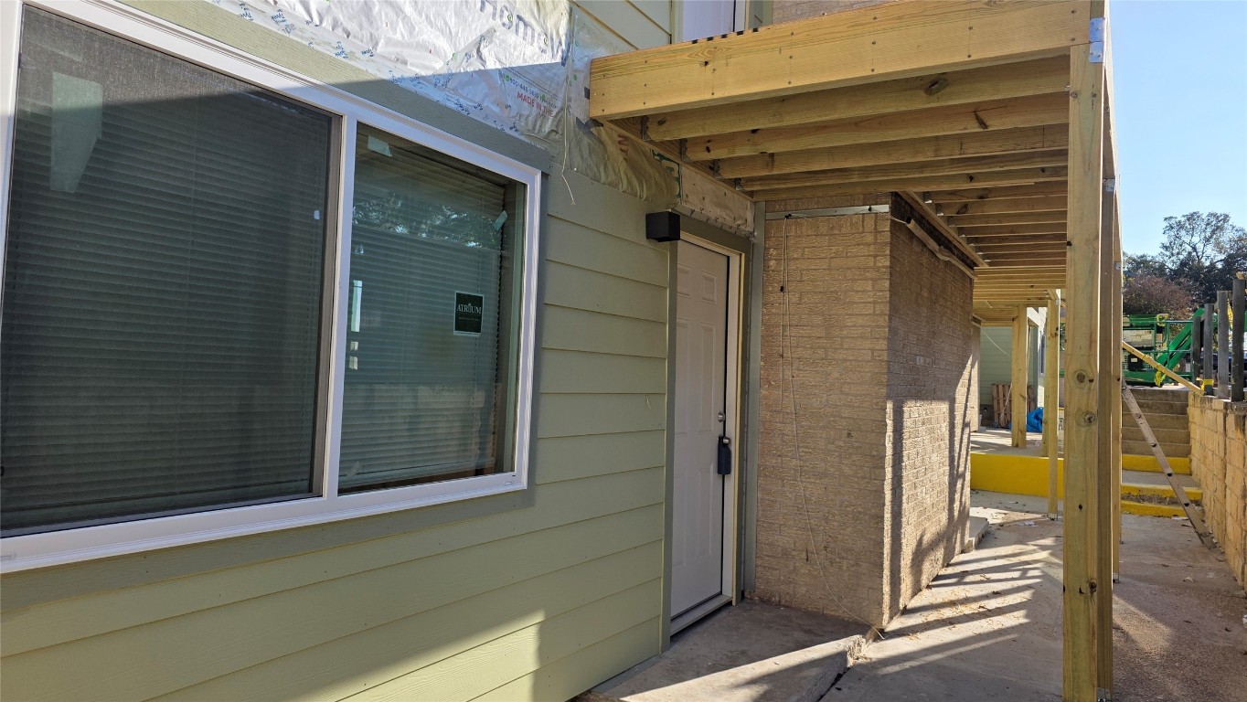 2124 Burton Drive, Unit 152 Austin, TX 78741 - Photo 15 of 16