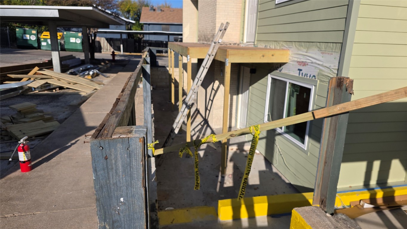 2124 Burton Drive, Unit 152 Austin, TX 78741 - Photo 5 of 16 a view of a house with a patio