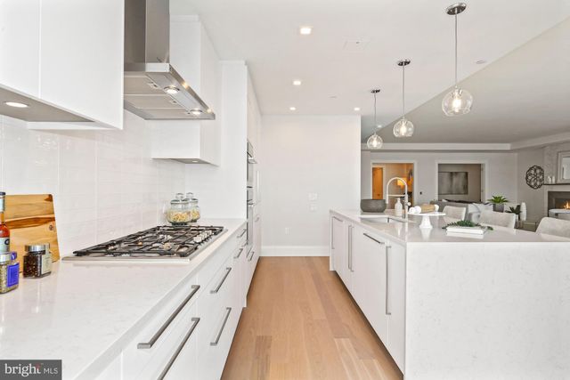 $4,509,000 | 5 Pioneer Mill Way, Unit 502, Alexandria, VA 22314