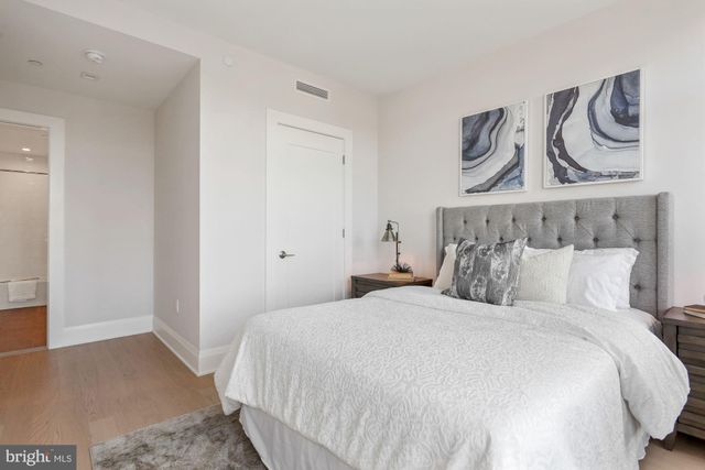 $4,509,000 | 5 Pioneer Mill Way, Unit 502, Alexandria, VA 22314