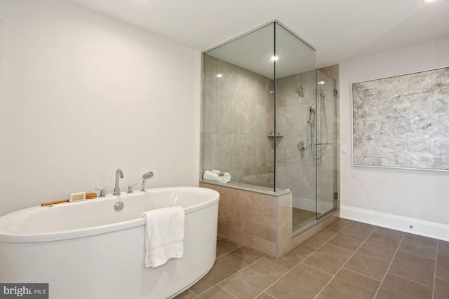 $4,509,000 | 5 Pioneer Mill Way, Unit 502, Alexandria, VA 22314