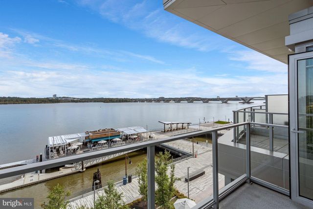 $4,509,000 | 5 Pioneer Mill Way, Unit 502, Alexandria, VA 22314