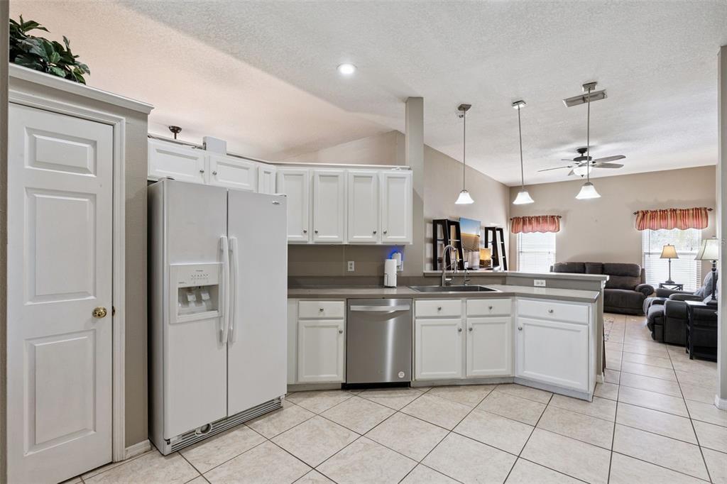 261 Mill Slough Road Oviedo, FL 32766 - Photo 13 of 58