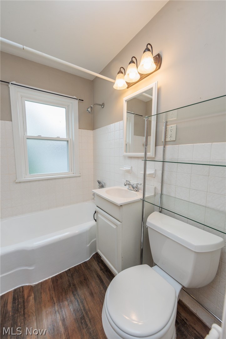 1551 Winchester Road Cleveland, OH 44124 - Photo 15 of 48