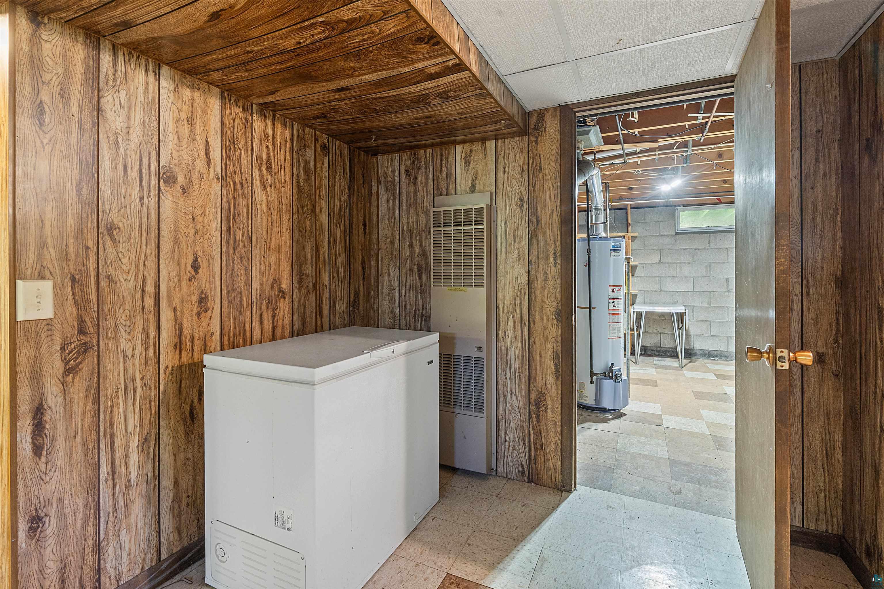 3304 Hutchinson Road Duluth, MN 55811 - Photo 22 of 39