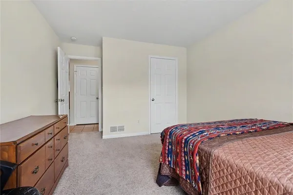 $249,000 | 2004 East 24th Terrace, Lawrence, KS 66046