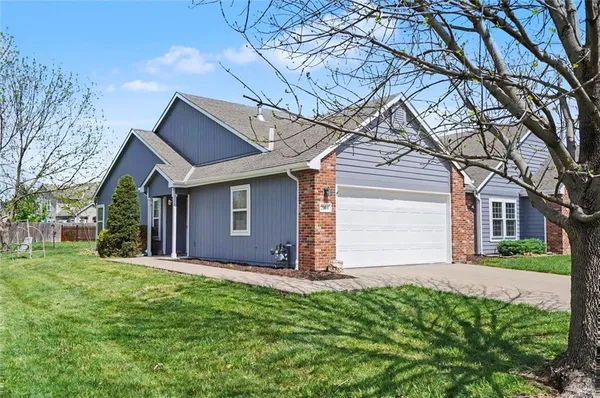 $249,000 | 2004 East 24th Terrace, Lawrence, KS 66046