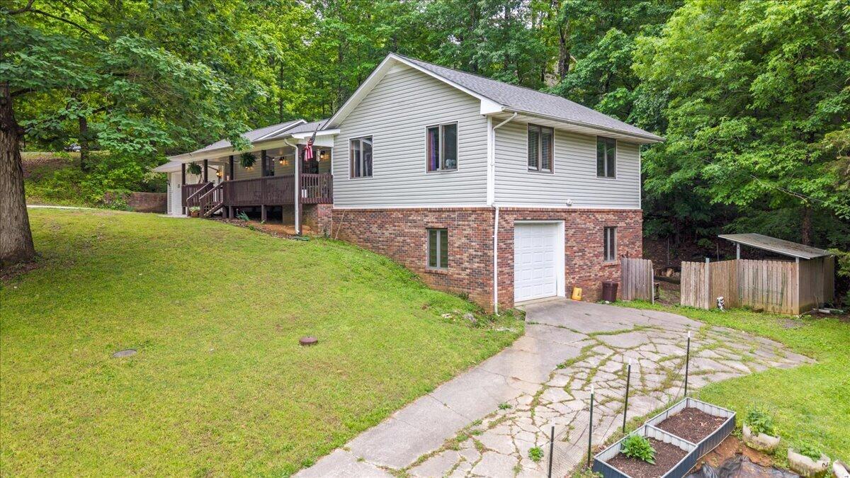 400 Mapleton Drive Northwest Cleveland, TN 37312 - Photo 2 of 50 02-2