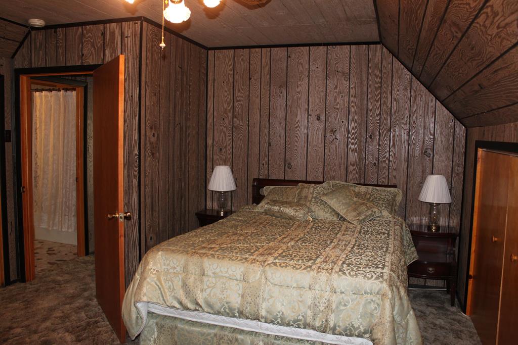 22969 Hollow Road Neelyton, PA 17239 - Photo 13 of 31 Gallery Image 13