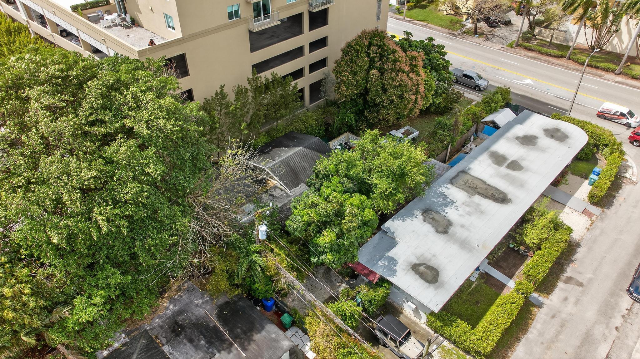 975 Southwest 37th Avenue Miami, FL 33135 - Photo 4 of 18 DJI_0496